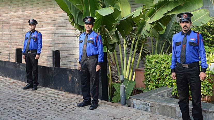 Choosing the Right Security Services in Noida